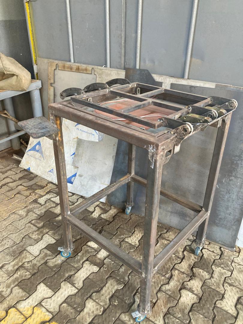 Drying mechanism prototype chassis full view with caster wheels